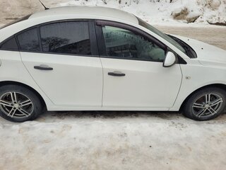 2012 Chevrolet Cruze I, белый, 680000 рублей, вид 2