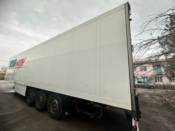 2008 Schmitz Cargobull SKO, белый, 2400000 рублей - вид 4