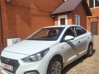 2019 Hyundai Solaris II, белый, 960000 рублей, вид 1