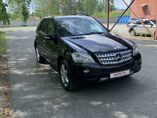 2007 Mercedes-Benz M-Класс 320 II (W164), чёрный, 1390000 рублей, вид 2