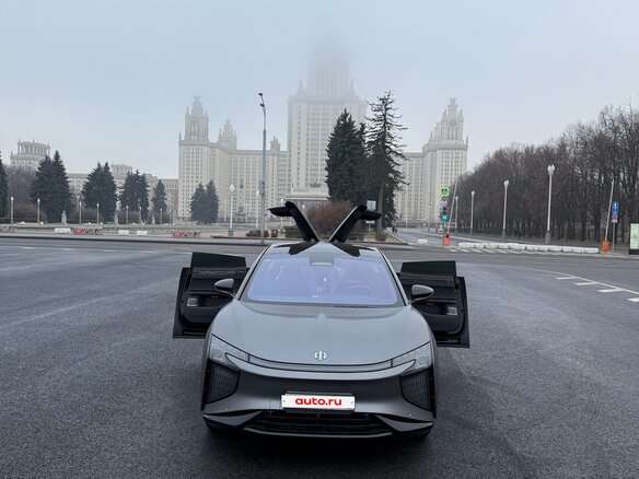 2022 HiPhi X, серый, 8000000 рублей - вид 2