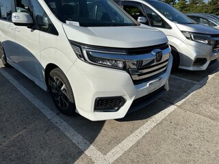 2021 Honda Stepwgn Spada V Рестайлинг, белый, 2250000 рублей, вид 1