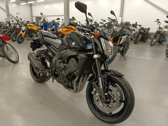 2013 Yamaha FZ1, чёрный, 550000 рублей