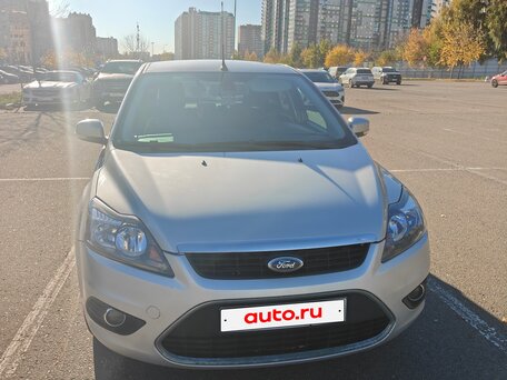 2009 Ford Focus II Рестайлинг, серебристый, 550000 рублей, вид 1