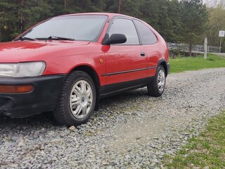 1993 Toyota Corolla VII (E100), красный, 200000 рублей, вид 1
