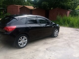 2010 Opel Astra J, чёрный, 700000 рублей, вид 3