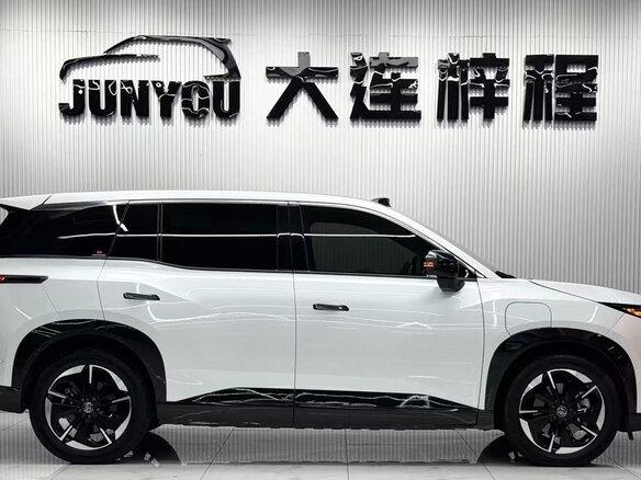 2026 Toyota bZ3X 58.3 kWh, белый, 2495000 рублей - вид 7
