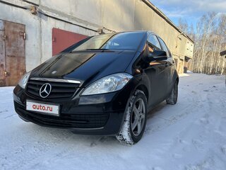 2011 Mercedes-Benz A-Класс 180 II (W169) Рестайлинг, чёрный, 1100000 рублей, вид 1