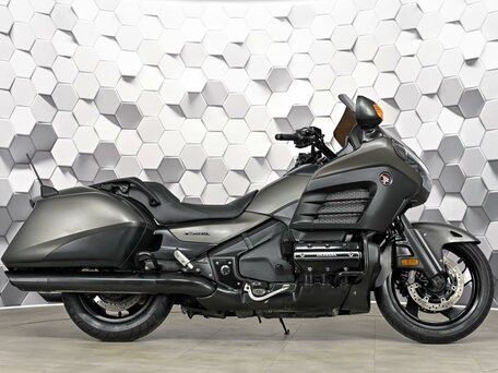 2015 Honda GL 1800 Gold Wing, серый, 1377000 рублей, вид 3