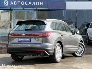 2025 Volkswagen Touareg III Рестайлинг, серый, 7990000 рублей, вид 3