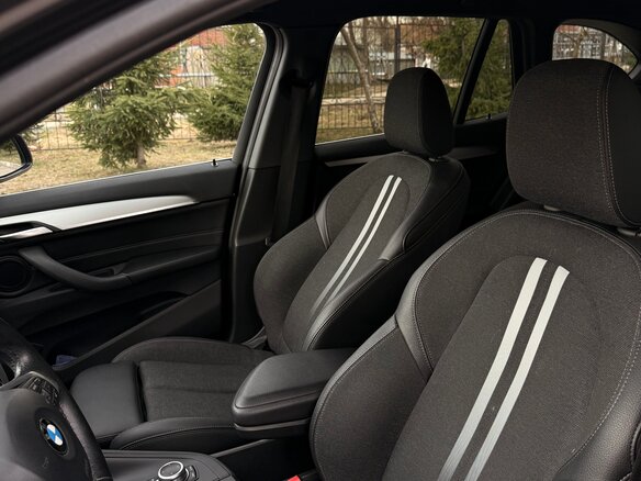 2020 BMW X1 20d xDrive II (F48) Рестайлинг, серый, 3280000 рублей - вид 7