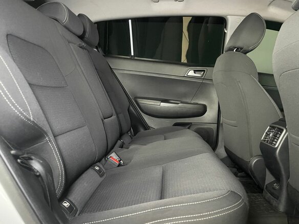 2017 Kia Sportage IV, белый, 1799000 рублей - вид 8