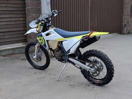 2023 Husqvarna TE 250, белый, 670000 рублей, вид 4
