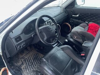 2010 Lada (ВАЗ) Priora I, белый, 240000 рублей, вид 4