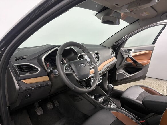 2026 Lada (ВАЗ) Vesta SW Cross I Рестайлинг (NG), чёрный, 2078000 рублей - вид 8