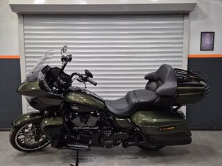 2026 Harley-Davidson Road Glide Limited, чёрный, 4850000 рублей, вид 1