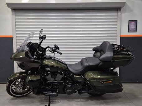 2026 Harley-Davidson Road Glide Limited, чёрный, 4850000 рублей, вид 1