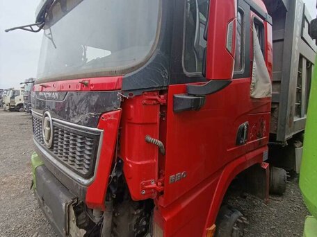 2023 Shacman (Shaanxi) SX3318, красный, 1550250 рублей, вид 1