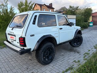 1997 Lada (ВАЗ) 2121 (4x4) I Рестайлинг, белый, 305000 рублей, вид 3