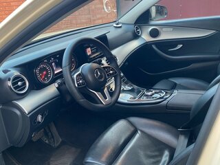 2019 Mercedes-Benz E-Класс 200 d V (W213, S213, C238), бежевый, 2550000 рублей, вид 4