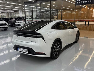 2026 Toyota Prius PHV V (XW60), белый, 5237000 рублей, вид 2