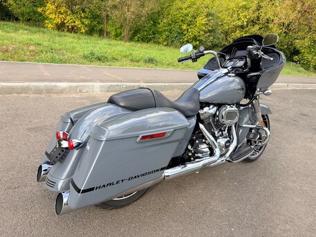 2021 Harley-Davidson Road Glide, серый, 2390000 рублей, вид 3