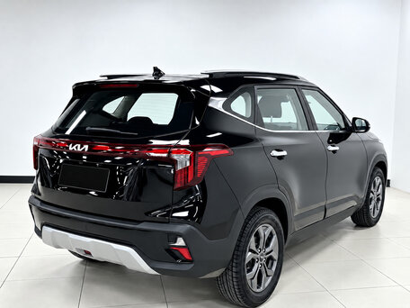 2023 Kia Seltos I Рестайлинг, чёрный, 1890000 рублей, вид 5
