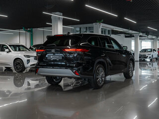 2026 Toyota Highlander IV (XU70), чёрный, 5850000 рублей, вид 4