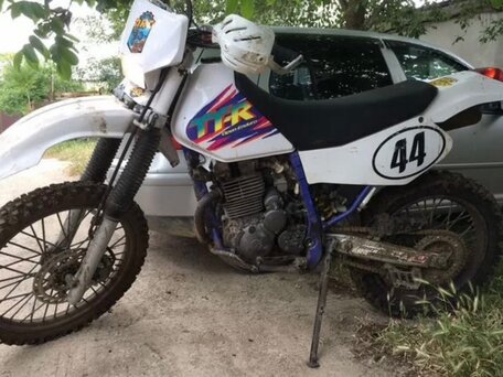 1994 Yamaha TT-R250, белый, 250000 рублей, вид 3