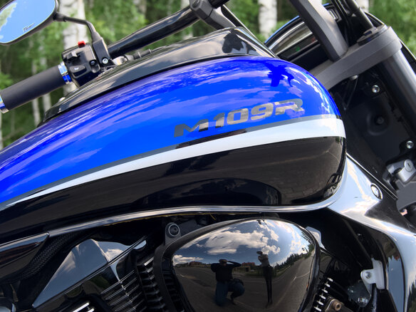 2022 Suzuki Boulevard M109R, синий, 1698096 рублей - вид 13