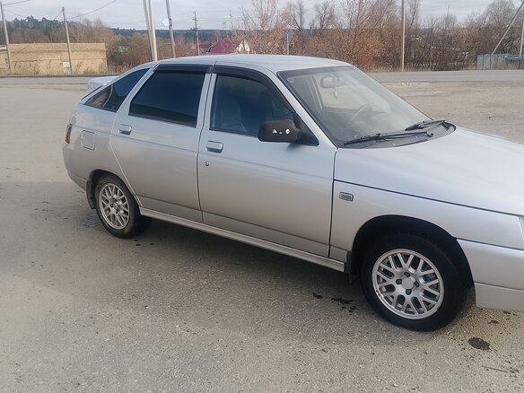 2003 Lada (ВАЗ) 2112, серебристый, 275000 рублей - вид 2