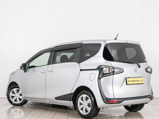 2019 Toyota Sienta II Рестайлинг, серый, 1299000 рублей, вид 4
