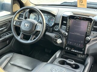 2020 Ram 1500 Crew Cab V, белый, 6800000 рублей, вид 3