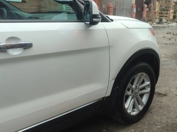 2013 Ford Explorer V, белый, 1400000 рублей - вид 5