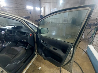 2002 Toyota Corolla Verso I, серый, 375000 рублей, вид 5