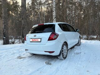 2010 Kia Ceed I Рестайлинг, белый, 620000 рублей, вид 4