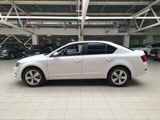2014 Skoda Octavia III (A7), белый, 1000000 рублей, вид 4