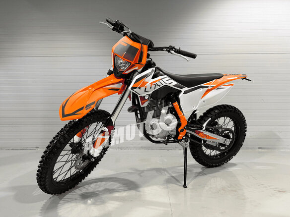 2025 Kews K10 CB300F, оранжевый, 139990 рублей