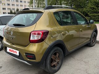2017 Renault Sandero Stepway II, зелёный, 830000 рублей, вид 3