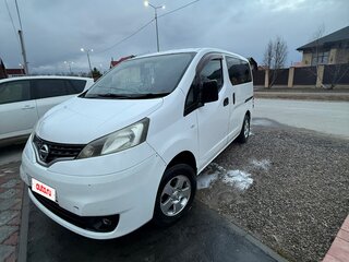 2011 Nissan NV200, белый, 920000 рублей, вид 1
