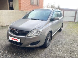 2011 Opel Zafira B Рестайлинг, серебристый, 700000 рублей, вид 1