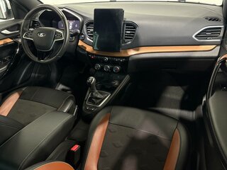2023 Lada (ВАЗ) Vesta Cross I Рестайлинг (NG), белый, 1395000 рублей, вид 3
