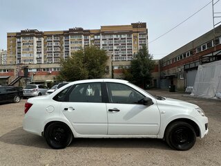 2018 Lada (ВАЗ) Granta I, белый, 295000 рублей, вид 3