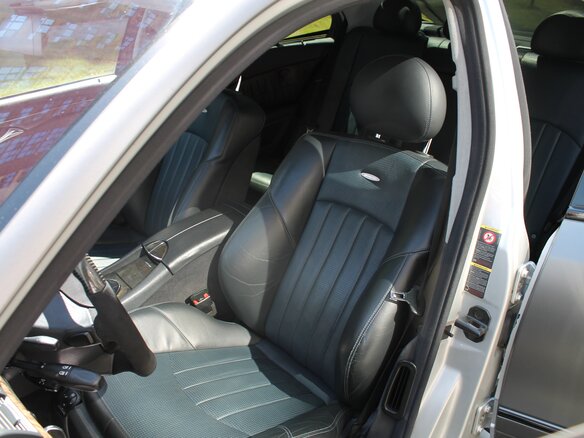 2003 Mercedes-Benz E-Класс AMG 55 AMG III (W211, S211), серебристый, 2100000 рублей - вид 25