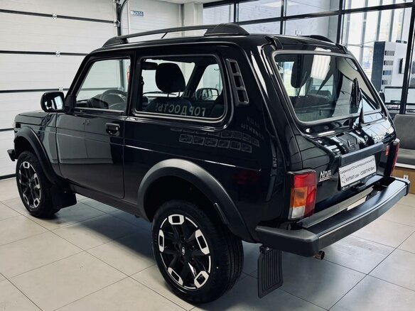 2026 Lada (ВАЗ) Niva Legend Sport I, чёрный, 1752000 рублей - вид 5
