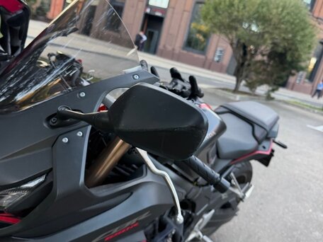 2020 Honda CBR 650R, чёрный, 950000 рублей, вид 2