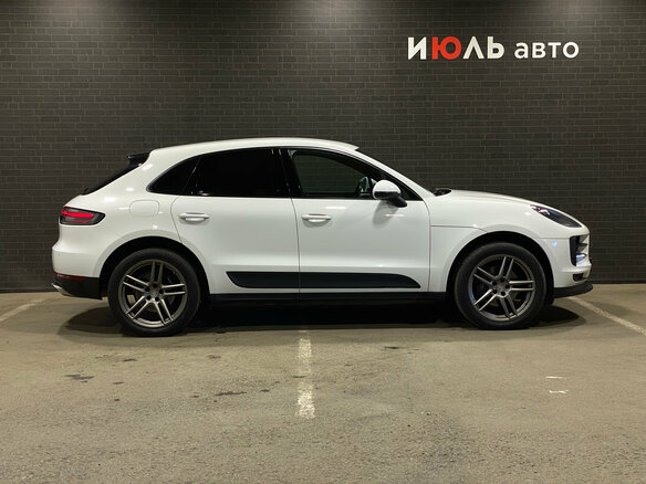 2019 Porsche Macan I Рестайлинг, белый, 3900000 рублей - вид 3