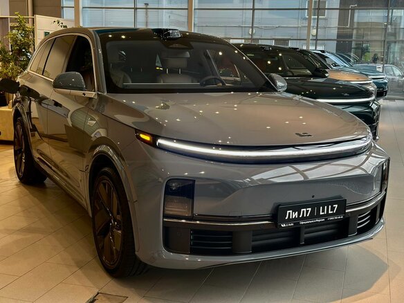 2026 Li Auto (Lixiang) L7 52.3 kWh I Рестайлинг, серый - вид 4