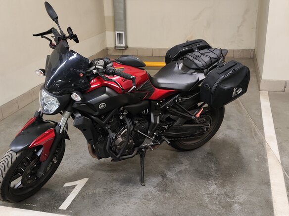 2016 Yamaha MT-07 (FZ-07), красный - вид 12
