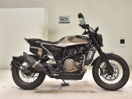 2019 Husqvarna Svartpilen 701, серый, 675000 рублей, вид 2